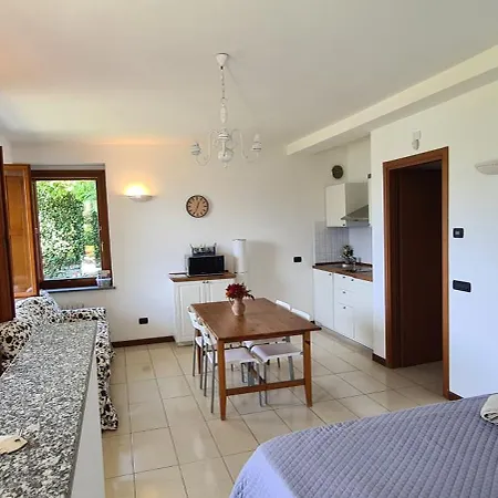 Gli Ulivi - Ushuaia & Garden View - Free Parking *