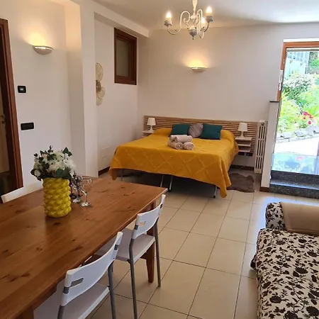 Gli Ulivi - Ushuaia & Garden View - Free Parking *