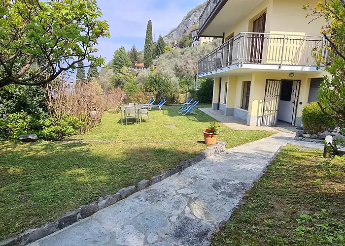 公寓 Gli Ulivi - Ushuaia & Garden View - Free Parking 佩尔莱多