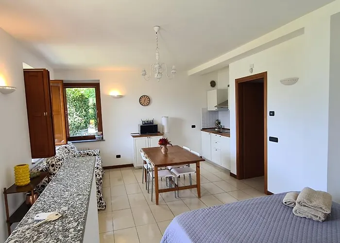 Gli Ulivi - Ushuaia & Garden View - Free Parking *